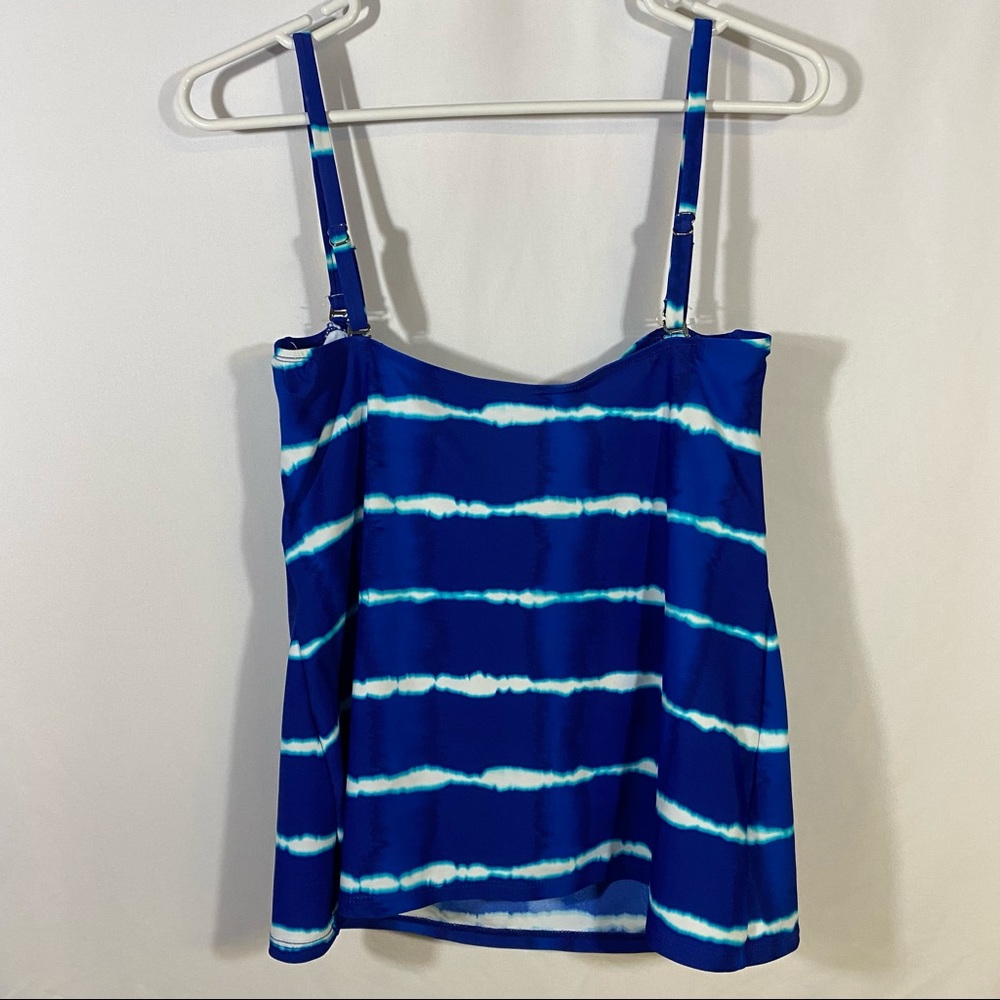 Brand New Chaps Tankini Swim Top Size 16 Tie-Dyed blue removable straps padded - Picture 2 of 8